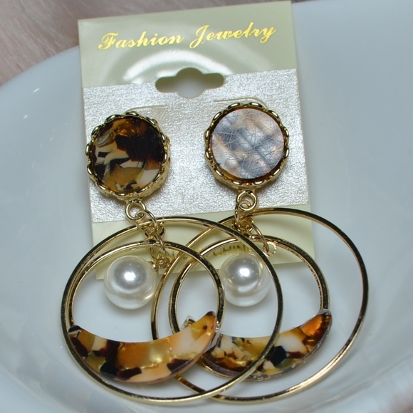 Jewelry - Brown Earrings
